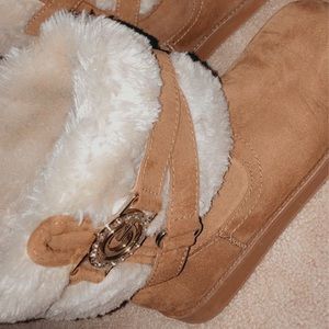 Guess boots
